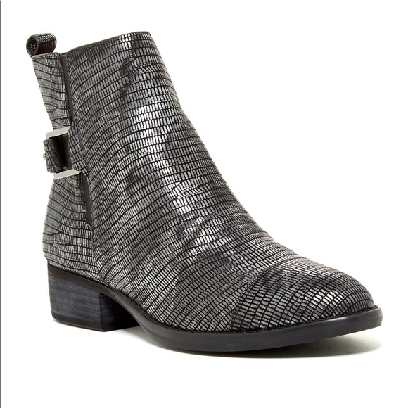 donald pliner shoes canada